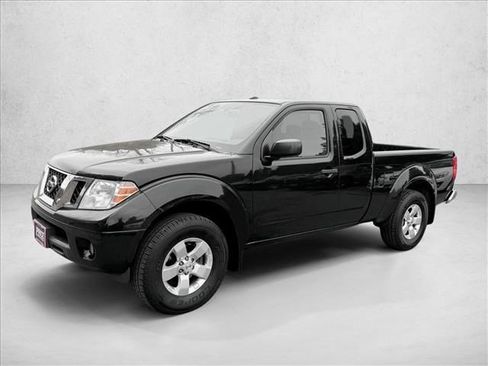 Used 2013 Nissan Frontier SV w/ SV Value Truck Pkg AWD/4WD image 1
