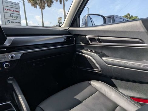 Used 2023 Kia Telluride S w/ S Sunroof Package FWD image 17