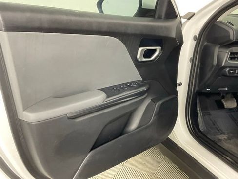 Used 2025 Kia K4 FWD image 11