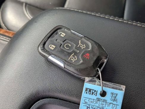 Used 2018 Chevrolet Tahoe Premier AWD/4WD image 30
