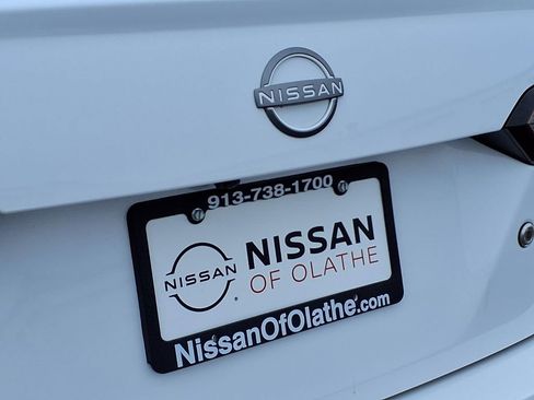 Used 2025 Nissan Versa S w/ Trunk Package image 20