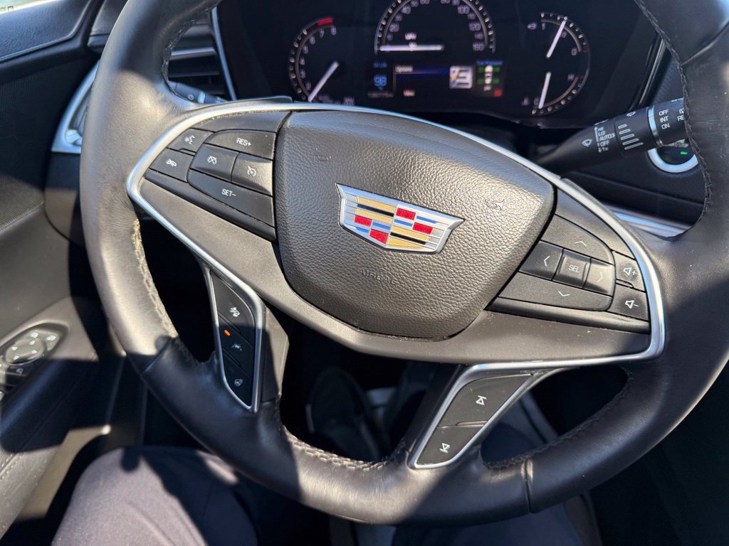 Used 2017 Cadillac XT5 Luxury w/ Driver Awareness Package FWD image 31
