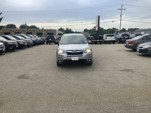 Used 2014 Subaru Forester 2.5i Limited AWD/4WD image 3
