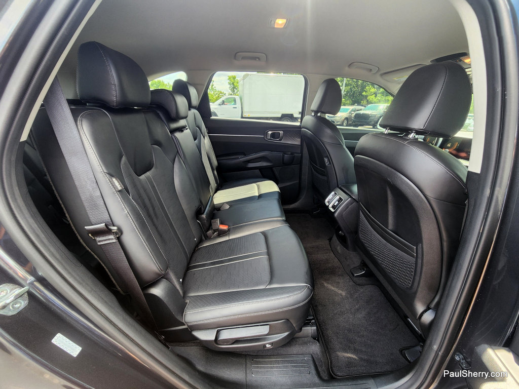 Used 2024 Kia Sorento S AWD/4WD image 44