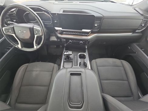 Used 2022 Chevrolet Silverado 1500 LT Trail Boss w/ Convenience Package II image 21