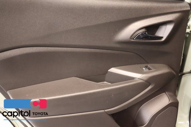 Used 2025 Chevrolet Trax ACTIV w/ Sunroof Package FWD image 30