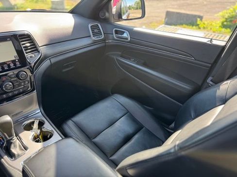 Certified 2021 Jeep Grand Cherokee Limited image 12