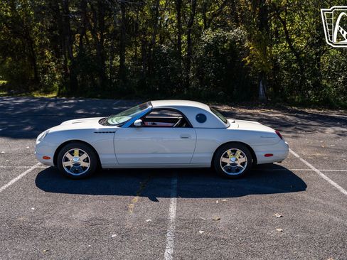 Used 2002 Ford Thunderbird image 8