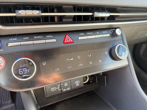 Used 2025 Hyundai Sonata SEL FWD image 27