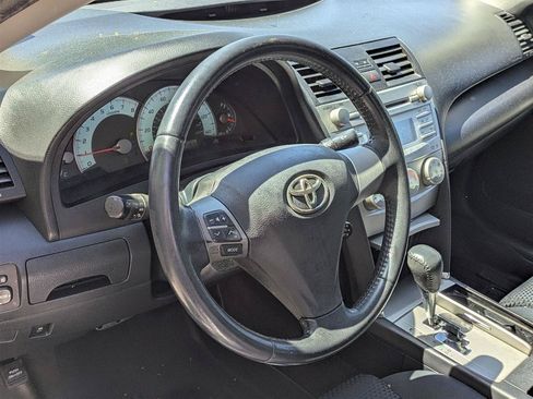 Used 2011 Toyota Camry SE w/ SE Extra-Value Pkg #1 FWD image 15