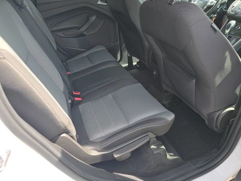 Used 2016 Ford Escape SE image 17