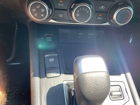 Used 2025 Nissan Kicks SV FWD image 26