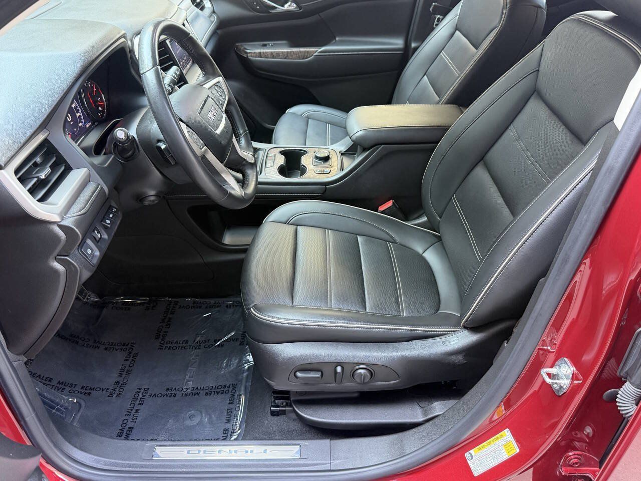 Used 2021 GMC Acadia Denali w/ Denali Ultimate Package AWD/4WD image 15