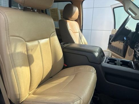 Used 2016 Ford F350 Lariat w/ Lariat Ultimate Package AWD/4WD image 35