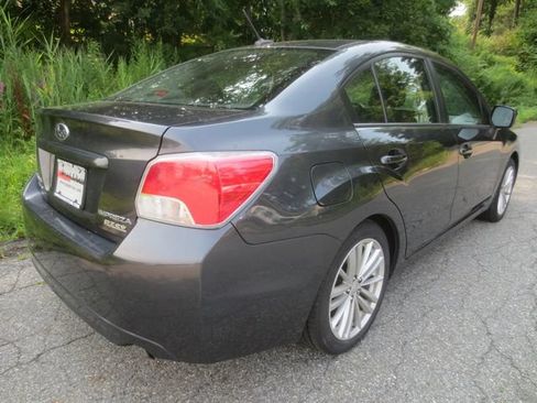 Used 2012 Subaru Impreza 2.0i Premium AWD/4WD image 4