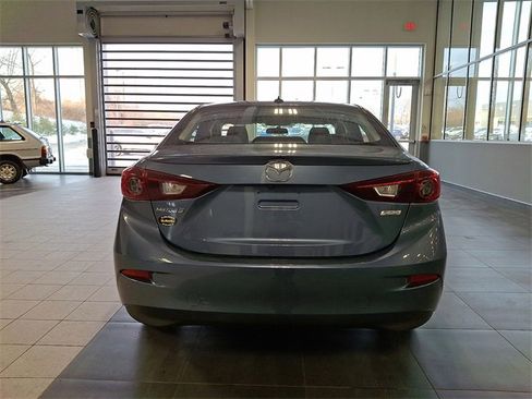 Used 2014 MAZDA MAZDA3 i Touring w/ Technology Package image 5