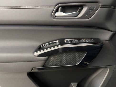 New 2026 Nissan Pathfinder Platinum image 23