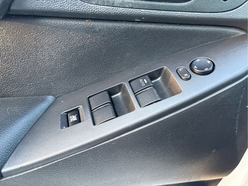 Used 2013 MAZDA MAZDA3 i Grand Touring image 31