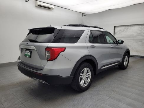 Used 2020 Ford Explorer XLT w/ Equipment Group 202A AWD/4WD image 9