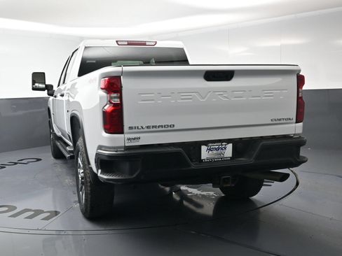 Used 2024 Chevrolet Silverado 2500 Custom w/ Custom Convenience Package AWD/4WD image 8