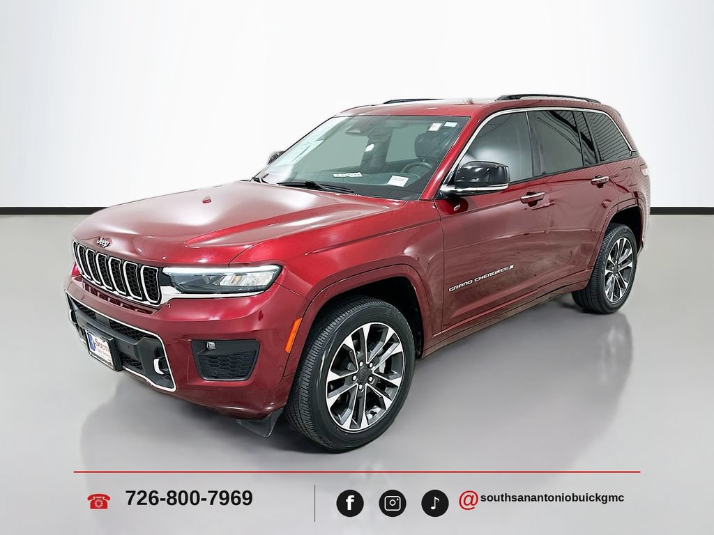 Used 2022 Jeep Grand Cherokee Overland RWD image 3