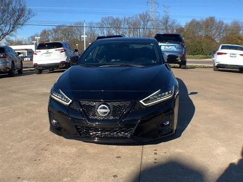 Used 2023 Nissan Maxima SR w/ Sport Mat Group image 3