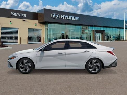 New 2026 Hyundai Elantra SEL Sport Premium FWD image 3