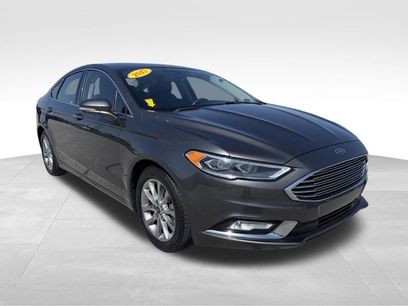 Used 2017 Ford Fusion SE w/ Fusion SE Technology Package