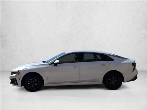 Used 2025 Kia K5 LXS image 9