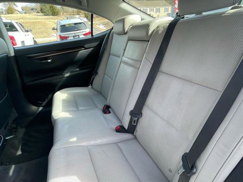 Used 2015 Lexus ES 350 w/ Luxury Package image 21