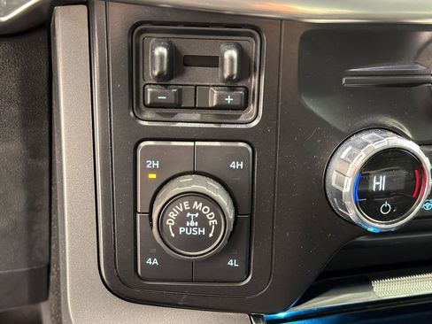 Used 2021 Ford F150 Lariat w/ Equipment Group 502A High AWD/4WD image 19