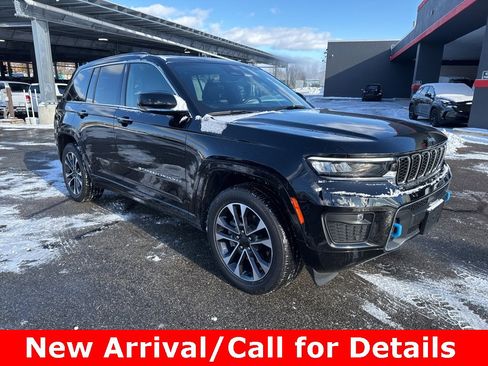 Used 2023 Jeep Grand Cherokee Overland image 1