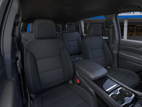 New 2026 Chevrolet Traverse LT w/ Driver Confidence Package image 16