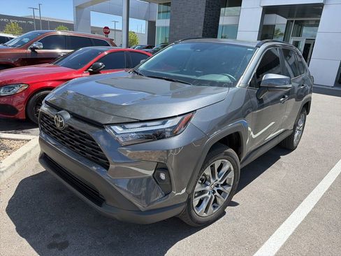 Used 2025 Toyota RAV4 XLE Premium w/ Weather Package FWD image 4