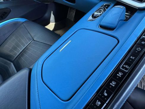 Used 2021 Chevrolet Corvette Stingray Premium Conv w/ Z51 Performance Package image 30