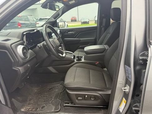 Used 2024 Chevrolet Colorado LT w/ LT Convenience Package II AWD/4WD image 31