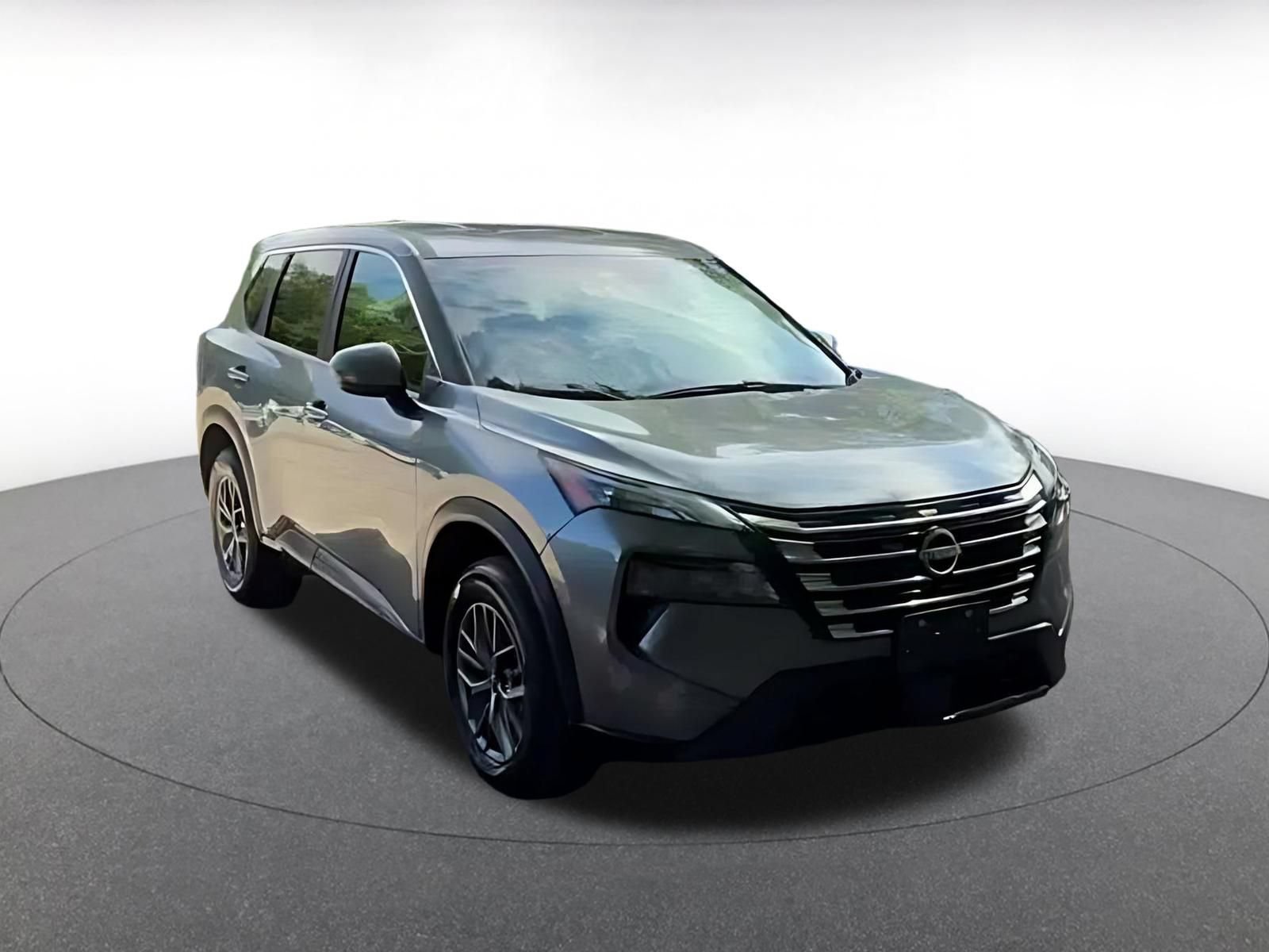 Used 2026 Nissan Rogue SV AWD/4WD image 3
