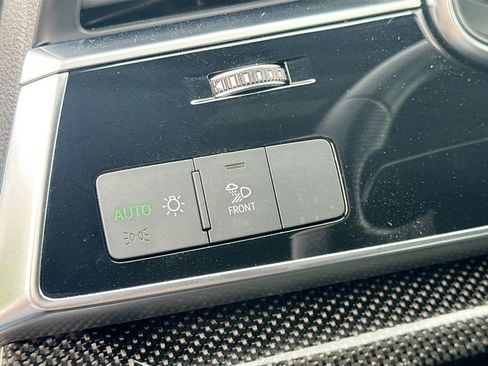 Used 2021 Audi SQ7 Premium Plus w/ Driver Assistance Package image 11