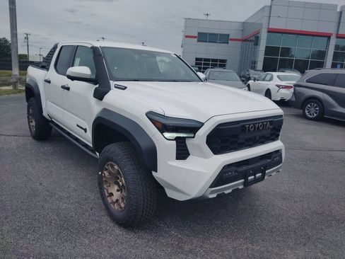 New 2026 Toyota Tacoma 4x4 Double Cab Hybrid image 1