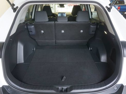Used 2025 Toyota RAV4 LE AWD/4WD image 15