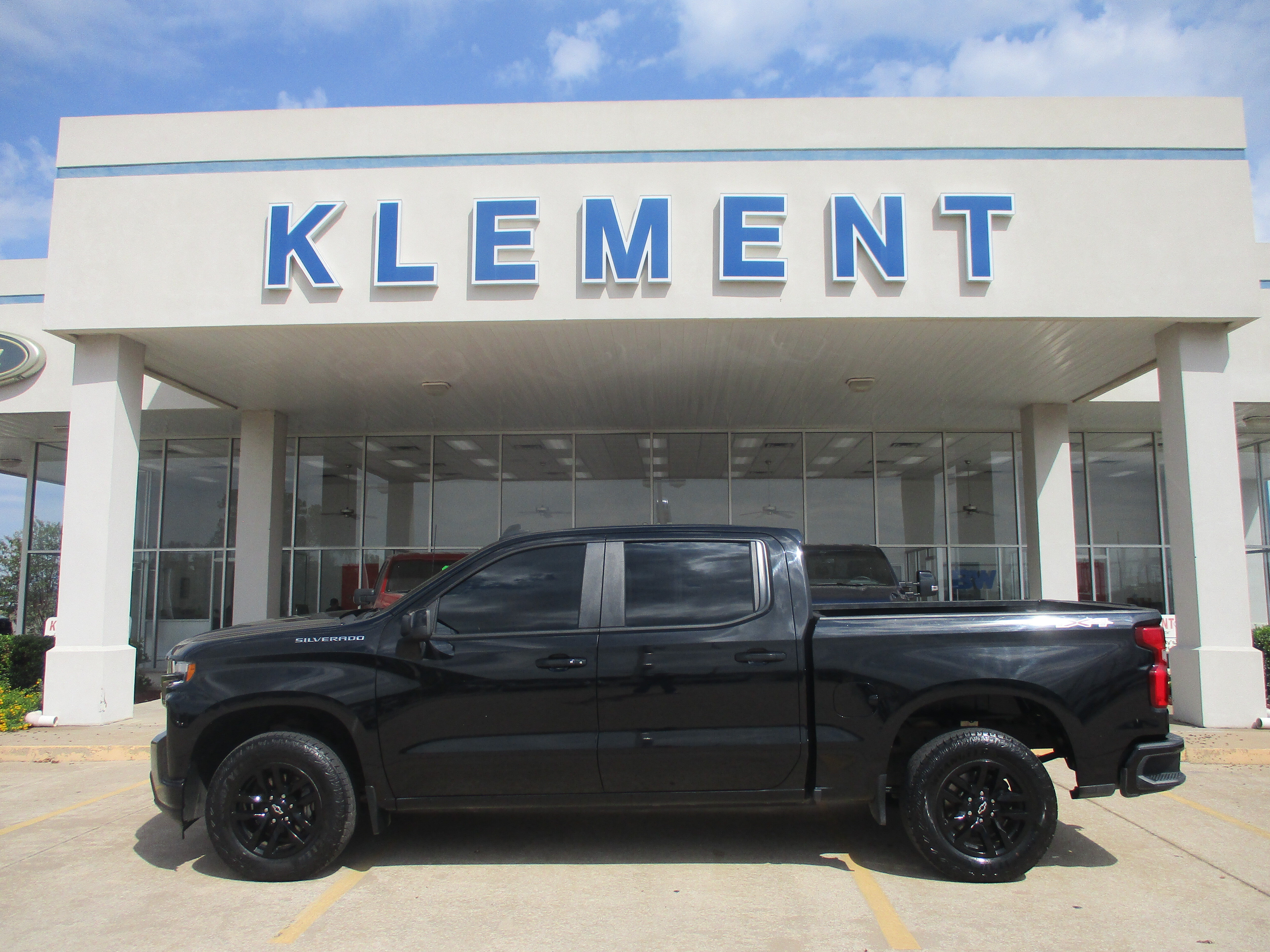 Used 2021 Chevrolet Silverado 1500 RST AWD/4WD image 1
