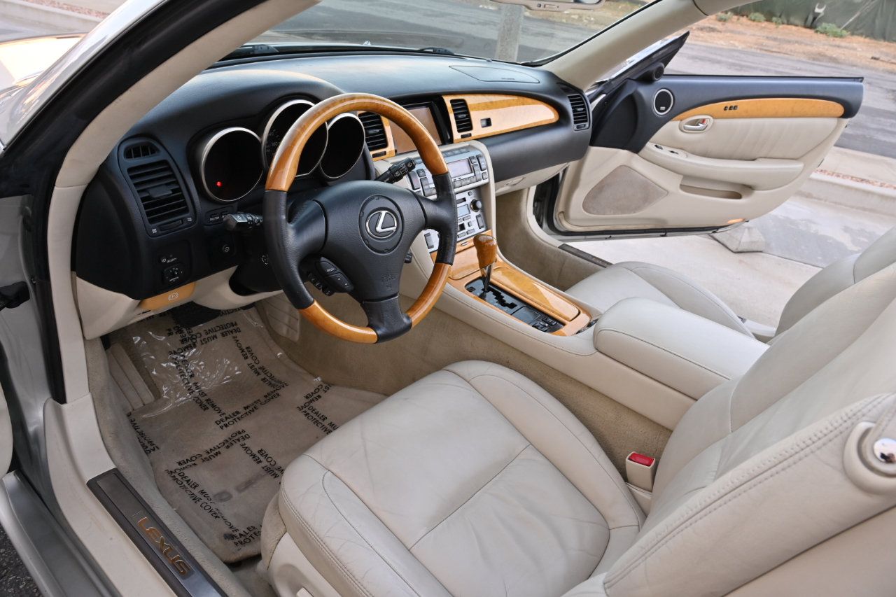 Used 2002 Lexus SC 430 Convertible RWD image 11