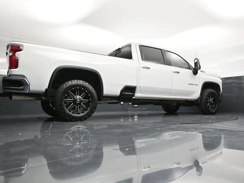 Used 2022 Chevrolet Silverado 2500 LTZ w/ LTZ Premium Package AWD/4WD image 57