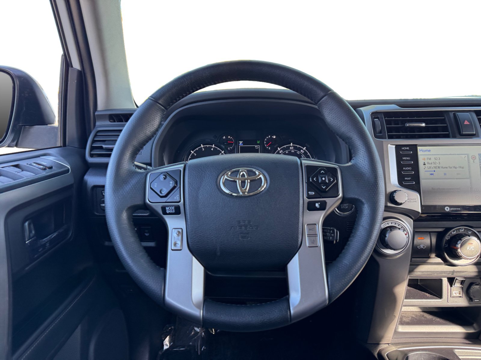 Used 2022 Toyota 4Runner SR5 Premium w/ Moonroof Package RWD image 12