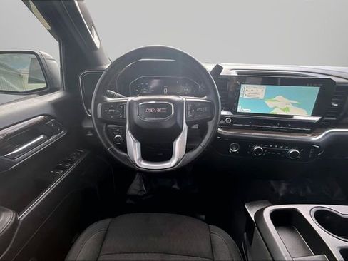 Used 2024 GMC Sierra 1500 Elevation AWD/4WD image 5