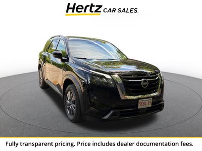 Used 2025 Nissan Pathfinder SV