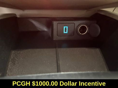 Used 2020 Ford Escape SE image 16