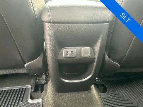 Used 2017 GMC Canyon SLT w/ Driver Alert Package AWD/4WD image 23