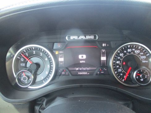 Used 2023 RAM 1500 Laramie AWD/4WD image 26