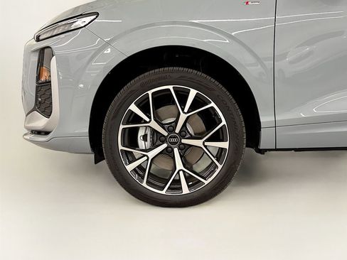 New 2026 Audi Q3 quattro 2.0T AWD/4WD image 23